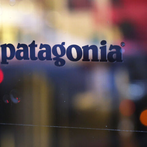 Ο δισεκατομμυριούχος ιδρυτής της Patagonia χαρίζει την εταιρία και τα κέρδη της για το περιβάλλον