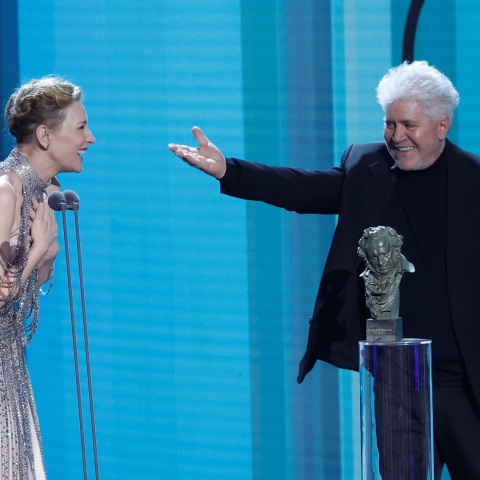 Αλμοδόβαρ - Κέιτ Μπλάνσετ