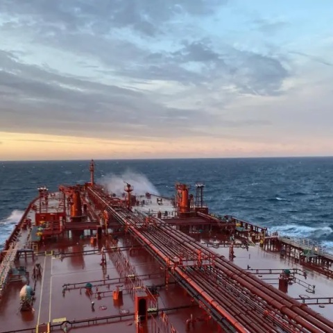 Blοomberg: Πλοίο ελληνικών συμφερόντων μετέφερε άνθρακα από τη Ρωσία