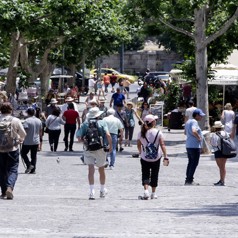 Τουρίστες στο κέντρο της Αθήνας