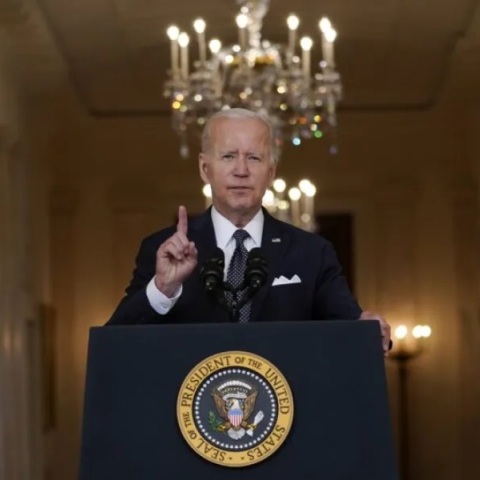 Μπάιντεν σε Πούτιν για πυρηνικά: «Μην το κάνεις... μη... μη... θα υπάρξουν συνέπειες»