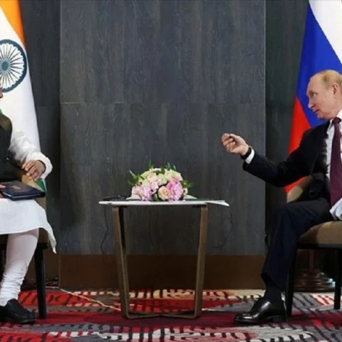 FT: Ρωγμές στο αντιδυτικό μέτωπο του Πούτιν – Γιατί Κίνα και Ινδία αλλάζουν τη στάση τους