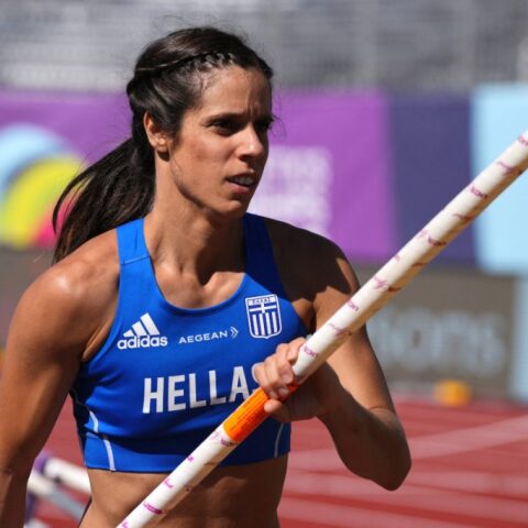 Κατερίνα Στεφανίδη: Η κυβέρνηση στερεί το ελληνικό διαβατήριο από τον σύζυγό μου