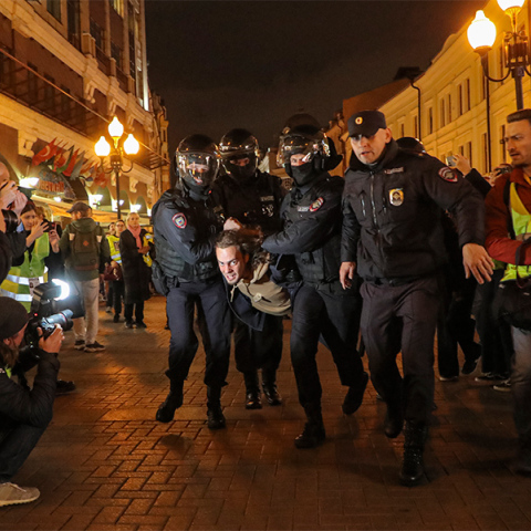 Διαδηλώσεις στη Ρωσία μετά τη μερική επιστράτευση