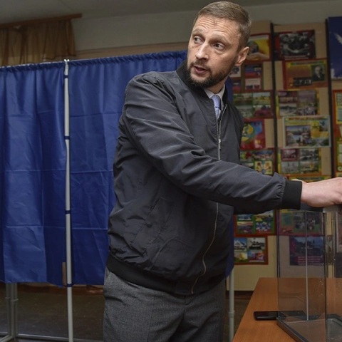 Ουκρανία: Το Κίεβο δεν θα συμφωνήσει ποτέ σε ρωσικά τελεσίγραφα - Ακυρα και άχρηστα τα δημοψηφίσματα