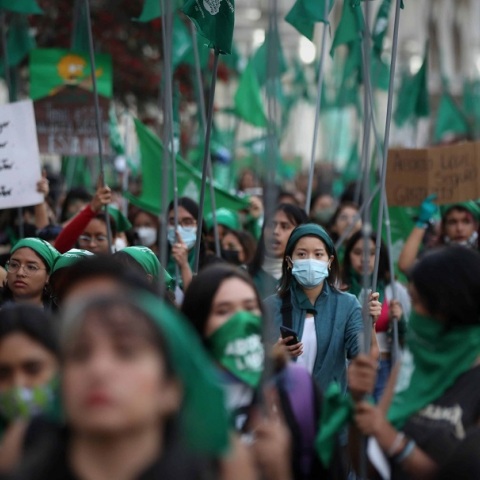 Διαδηλώσεις στη Λατινική Αμερική για το δικαίωμα στις «ασφαλείς αμβλώσεις»