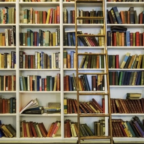 Kronosbooks.gr: Ένας κόσμος γεμάτο βιβλία, χρώματα και διασκέδαση