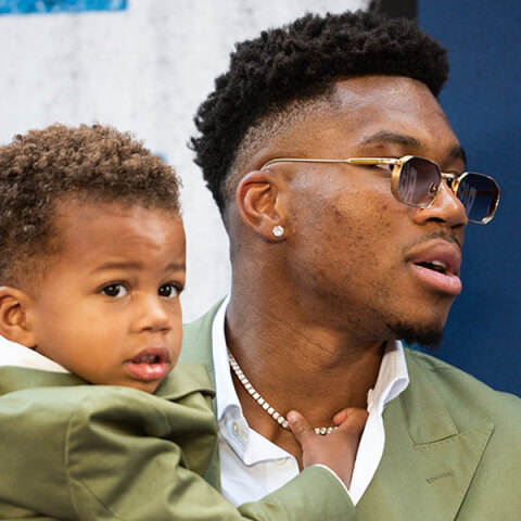 Ο Γιάννης Αντετοκούνμπο με τον γιο του