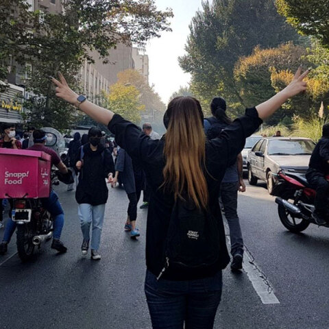 Γυναίκες διαδηλώνουν στο Ιράν για τα δικαιώματά τους