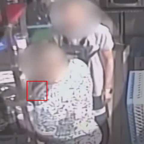 Ληστής στη Θεσσαλονίκη κάνει τον σταυρό του πριν κλέψει ζαχαροπλαστείο