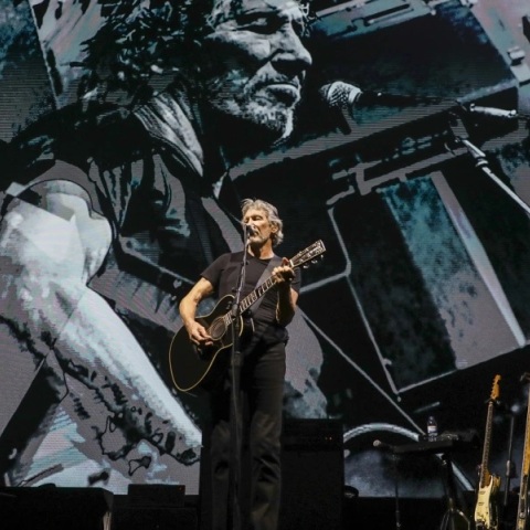 Ο Ρότζερ Γουότερς λέει ότι οι Ουκρανοί θέλουν να τον δολοφονήσουν