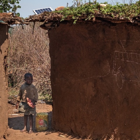 Σιρόπι για τον βήχα ίσως συνδέεται με τον θάνατο παιδιών στη Γκάμπια