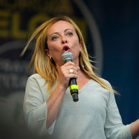 Μελόνι: Επιχείρηση αναζήτησης υπουργού Οικονομικών για να καθησυχάσει τις αγορές