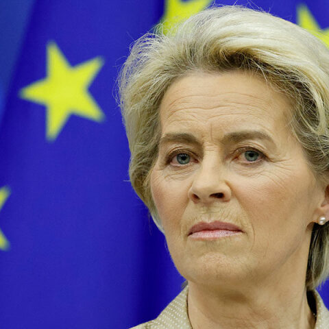 Φον ντερ Λάιεν: Προσωρινό πλαφόν στις τιμές του φυσικού αερίου