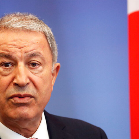 Χουλουσί Ακάρ