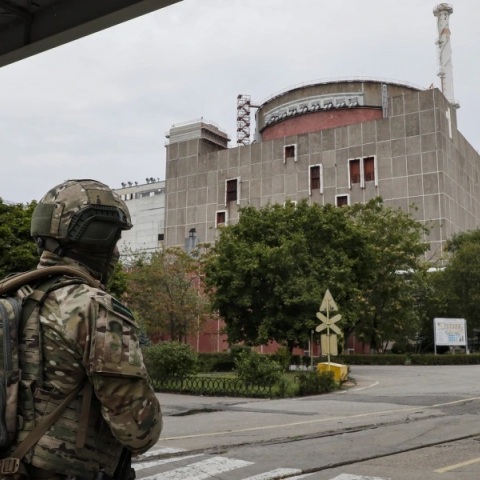 Ο Πούτιν με διάταγμα θέτει υπό τον έλεγχο της Ρωσίας τον πυρηνικό σταθμό στη Ζαπορίζια