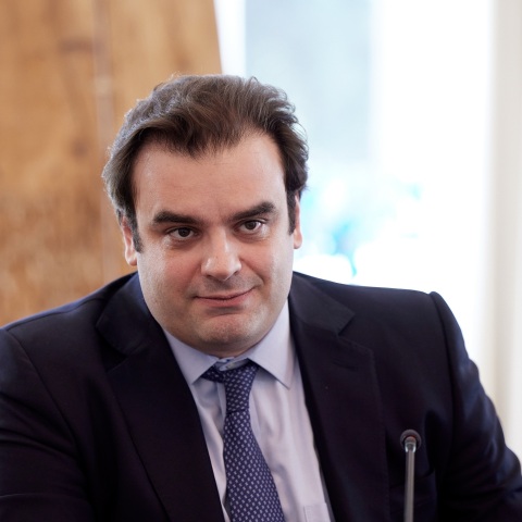 Κυριάκος Πιερρακάκης: Χειρουργήθηκε επιτυχώς στην Ορθοπεδική Κλινική του Metropolitan ο υπουργός Ψηφιακής Διακυβέρνησης.