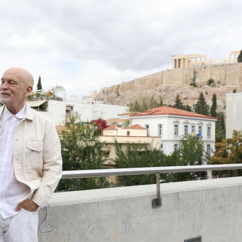 Ο Τζον Μάλκοβιτς επισκέφθηκε το Μουσείο Ακρόπολης