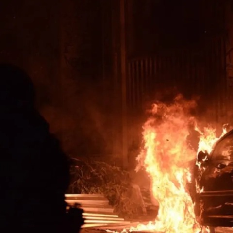 ΣτΕ: Νέα αποζημίωση σε ασφαλιστική για τις ζημιές από επεισόδια