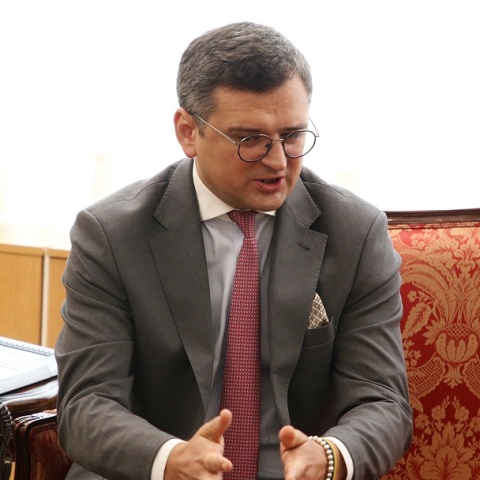 «Ο Πούτιν είναι ένας τρομοκράτης που μιλάει με πυραύλους», λέει ο Ντμίτρο Κουλέμπα