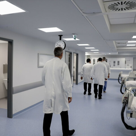 Ο κορωνοϊός στην Ελλάδα έχει αρχίσει να επηρεάζει τους «σκληρούς» δείκτες