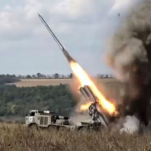 Εκτόξευση ρωσικού πυραύλου στο Ντονέτσκ της Ανατολικής Ουκρανίας