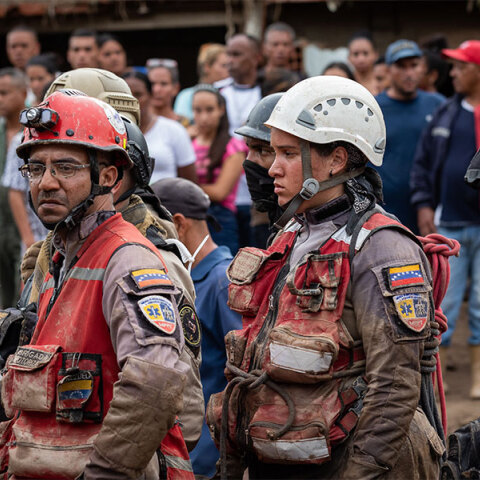 Σωστικά συνεργεία στη Βενεζουέλα