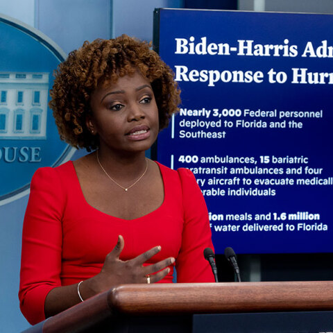 Η εκπρόσωπος του Λευκού Οίκου έχει κάνει coming out, δηλώνοντας ότι είναι γκέι