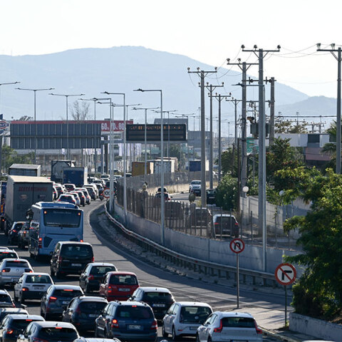 Κίνηση στους δρόμους της Αθήνας