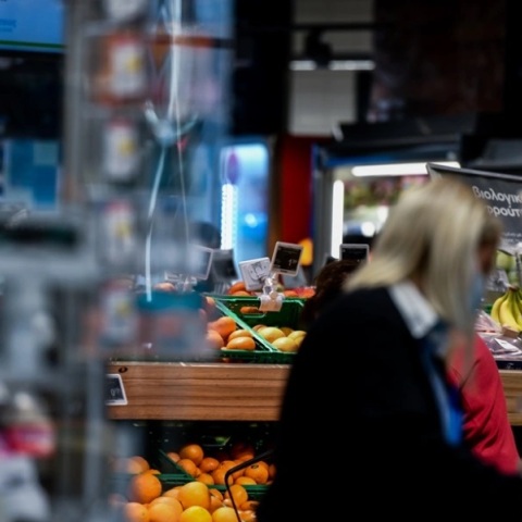 «Καλάθι του νοικοκυριού»: Συζήτηση αν θα ανανεώνεται κάθε 7 ή 15 ημέρες