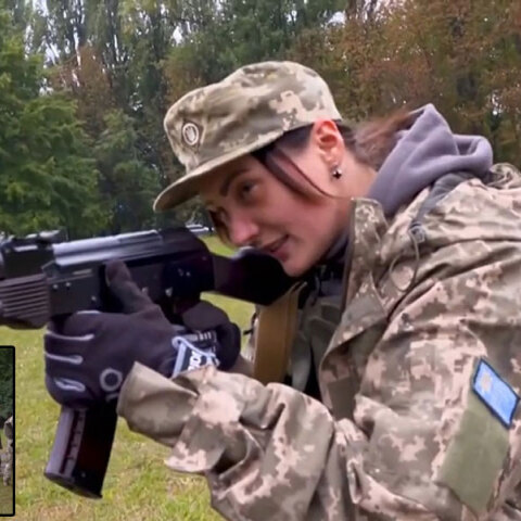 Γυναίκες υπηρετούν στον ουκρανικό στρατό και πολεμούν τους Ρώσους