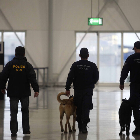 Συνελήφθη 58χρονος στο «Ελ. Βενιζέλος» με πάνω από δύο κιλά κοκαΐνη