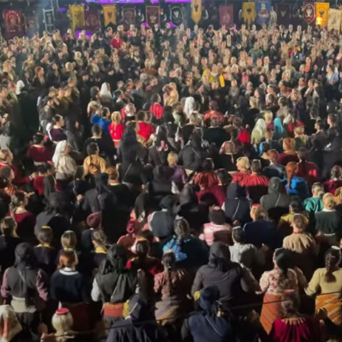 Χορευτές στην Κοζάνη αποχαιρετούν τον Αλέξανδρο Νικολαΐδη