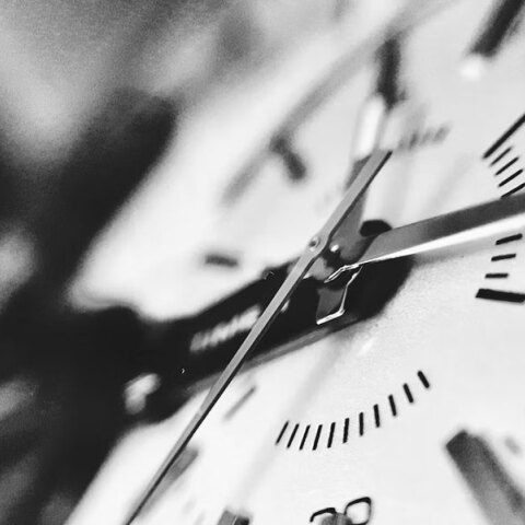 Δεν καταργείται η αλλαγή ώρας, γι' αυτό και γυρίζουμε τα ρολόγια πίσω την τελευταία Κυριακή του Οκτωβρίου