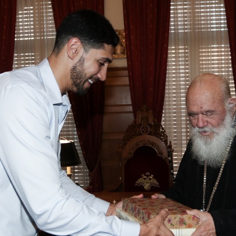 Ο Ενές Καντέρ συνάντησε τον αρχιεπίσκοπο Ιερώνυμο