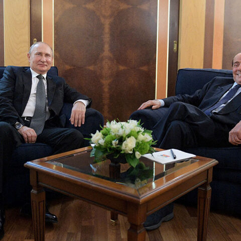 Ο Μπερλουσκόνι «επανασυνδέθηκε» με τον Πούτιν – Αντάλλαξαν «γλυκά γράμματα»