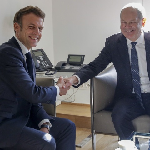 Ο Μακρόν δεν θέλει την απομόνωση της Γερμανίας