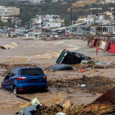 Τα 12 μέτρα στήριξης για τους πληγέντες από τις πλημμύρες στην Κρήτη