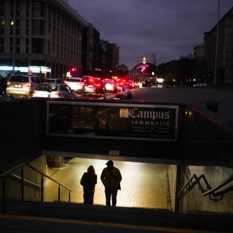 Ήχησαν οι σειρήνες στο Κίεβο – Μπλακ άουτ θα ανακοινώσει η Ουκρανία 