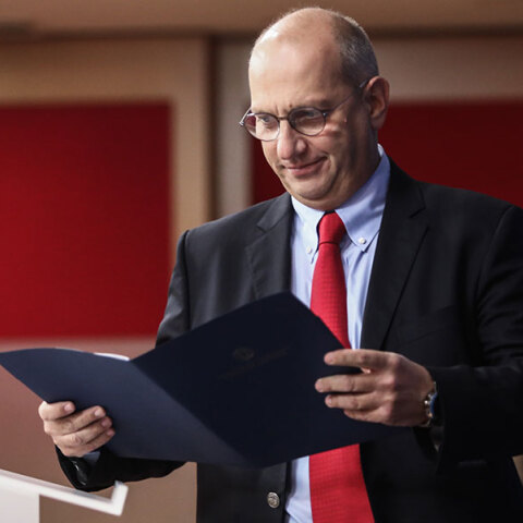 Ο κυβερνητικός εκπρόσωπος Γιάννης Οικονόμου