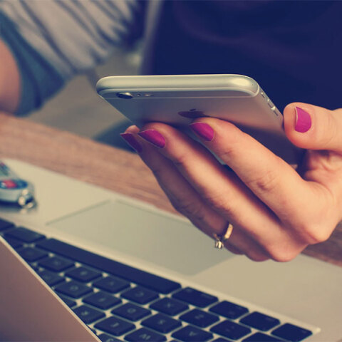 Πώς δρούσε η σπείρα που απέσπασε εκατομμύρια από ηλεκτρονικές απάτες