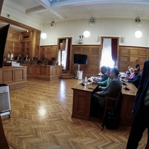 Ξεκίνησε η ακρόαση 10 προσώπων για τις παρακολουθήσεις