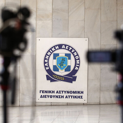 Κολωνός: Στη ΓΑΔΑ αυτοβούλως 45χρονος που συνομιλούσε με τη 12χρονη