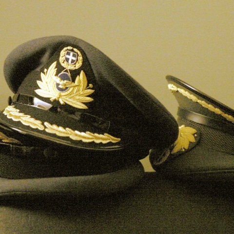 Υπόθεση ταγματάρχη: Έδειξε φωτογραφίες στον 15χρονο που τον απώθησε με γροθιές