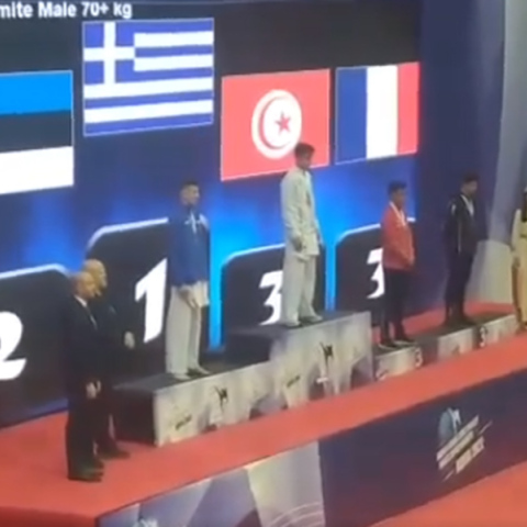 Διακόπηκε ο εθνικός ύμνος της Ελλάδας στην απονομή του «χρυσού» Ψωμά στο παγκόσμιο πρωτάθλημα καράτε