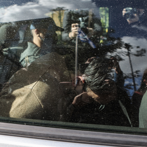 Οι συλληφθέντες που κατηγορούνται για τον βιασμό της 12χρονης από τον Κολωνό