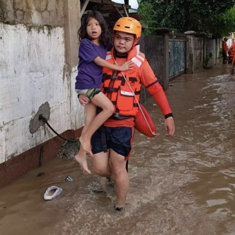 Οι Φιλιππίνες αναθεώρησαν προς τα κάτω τον απολογισμό των νεκρών 