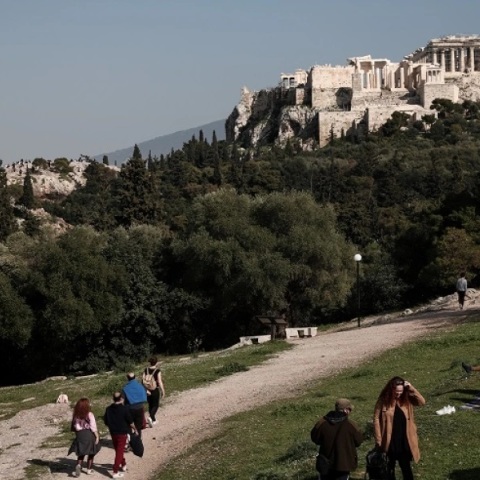 Αίθριος ο καιρός τη Δευτέρα - Μικρή άνοδος της θερμοκρασίας