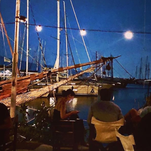 Βράδυ στο Skipper’s