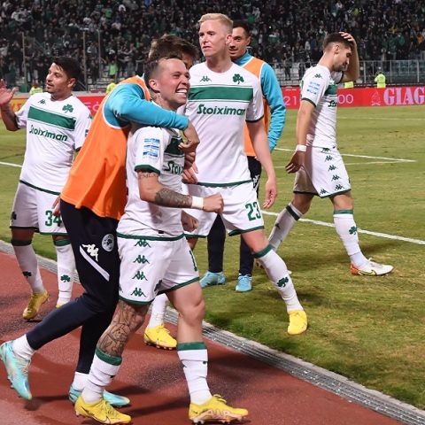 Ο Παναθηναϊκός κερδίζει και σπάει τα ρεκόρ
